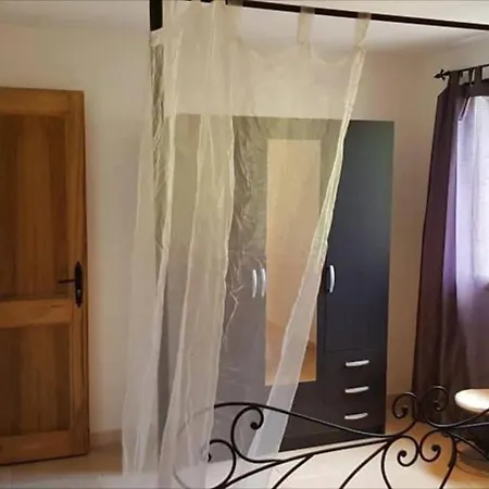 Caroline Apartament *